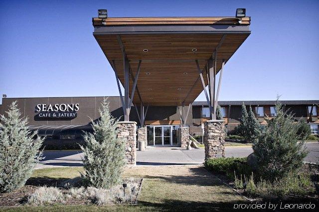 Heritage Inn Hotel & Convention Centre - High River Exteriör bild